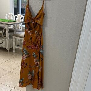Elegant Floral Backless Dress in Mustard